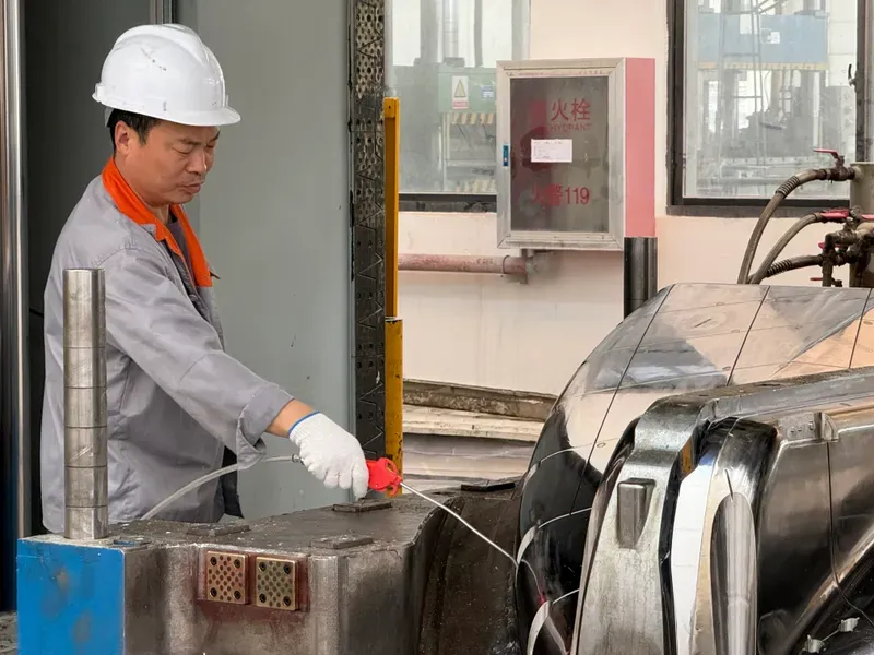 模具清理与养护